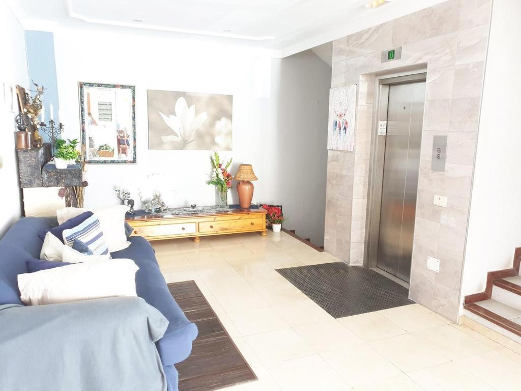 Sea View Apartment In 帕塔拉瓦卡 外观 照片